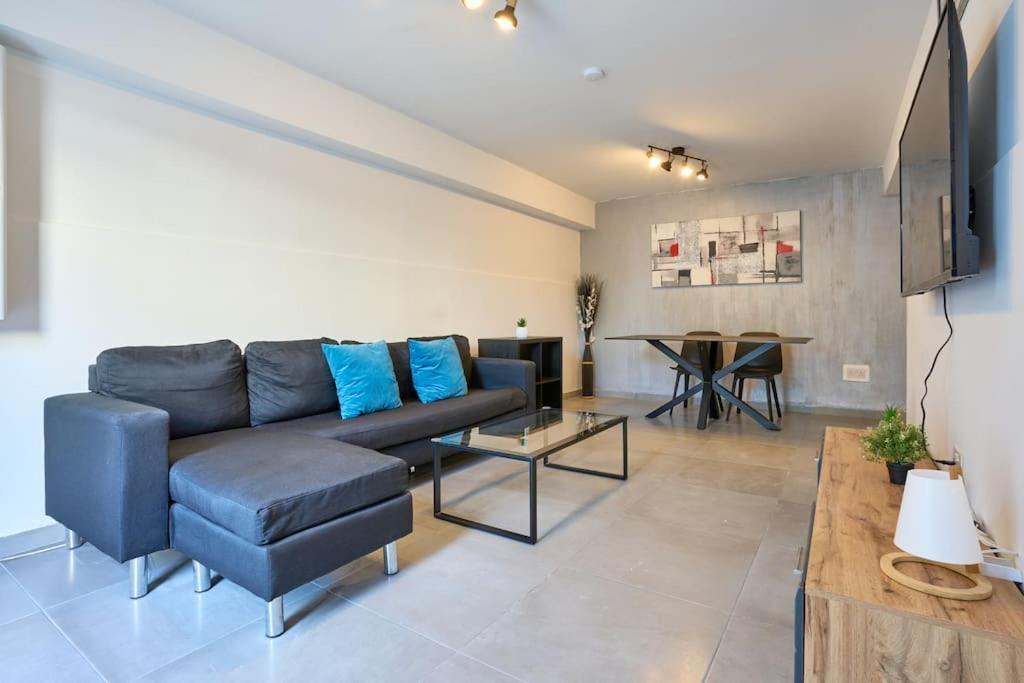 Urban Front - Walking Distance From Paceville And St George Bay Beach Is-Swieqi Екстериор снимка