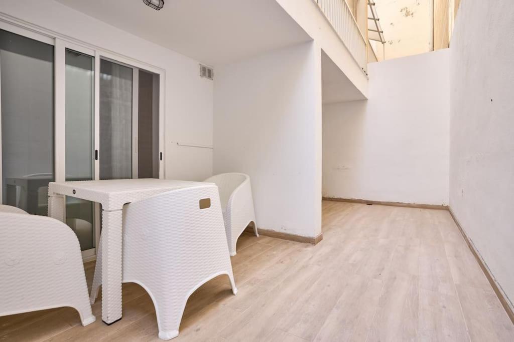 Urban Front - Walking Distance From Paceville And St George Bay Beach Is-Swieqi Екстериор снимка