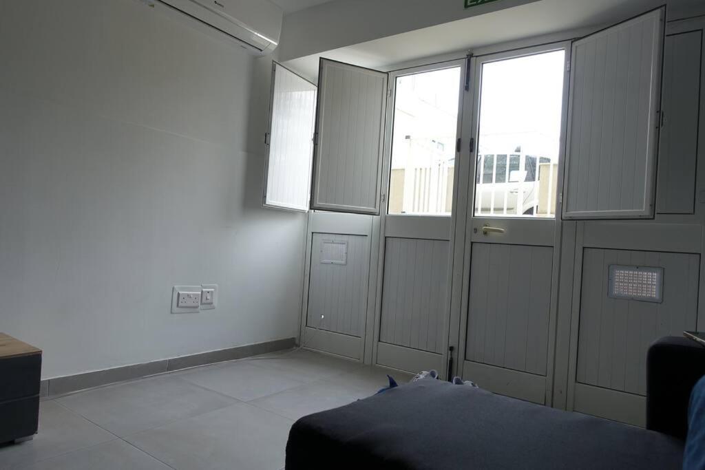 Urban Front - Walking Distance From Paceville And St George Bay Beach Is-Swieqi Екстериор снимка